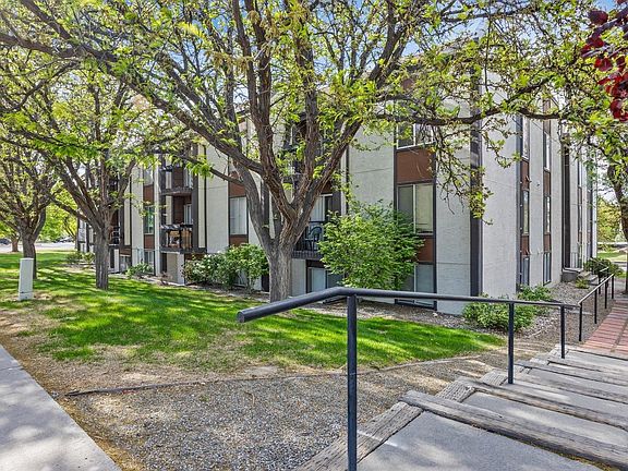 2nd image of 3146 Lakeside Dr APT 309