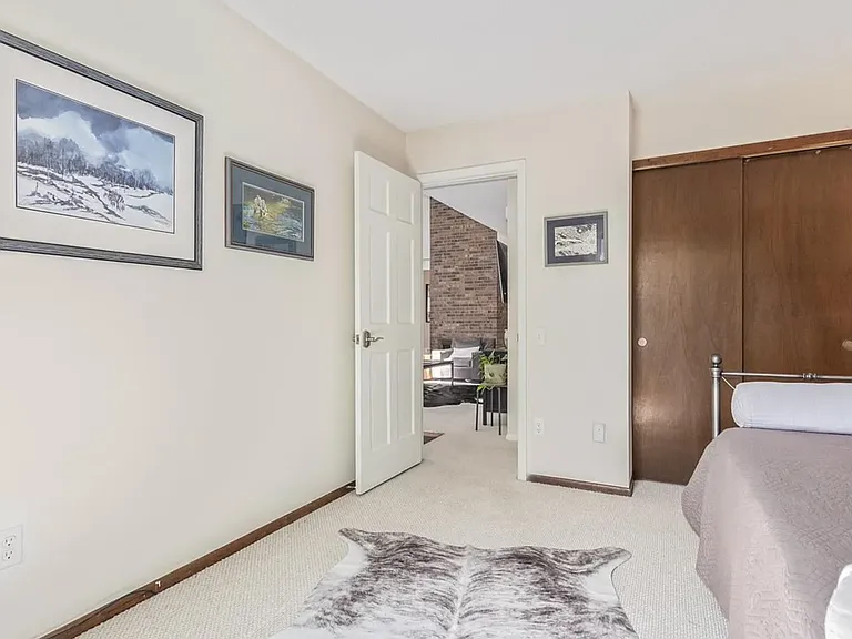 8039 E Phillips Cir — Photo 24