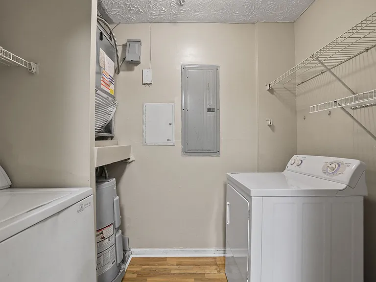 5104 Fairington Ridge Cir — Photo 18