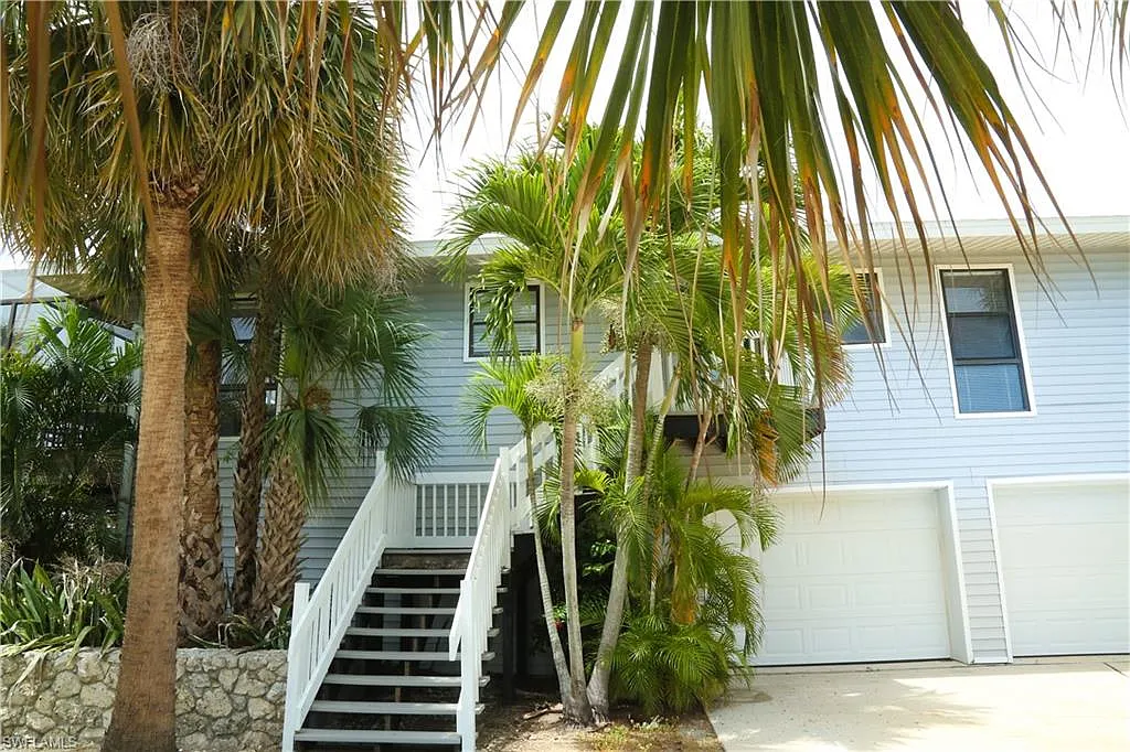 3 bed, 1348 sqft, $3,000 — Photo 1