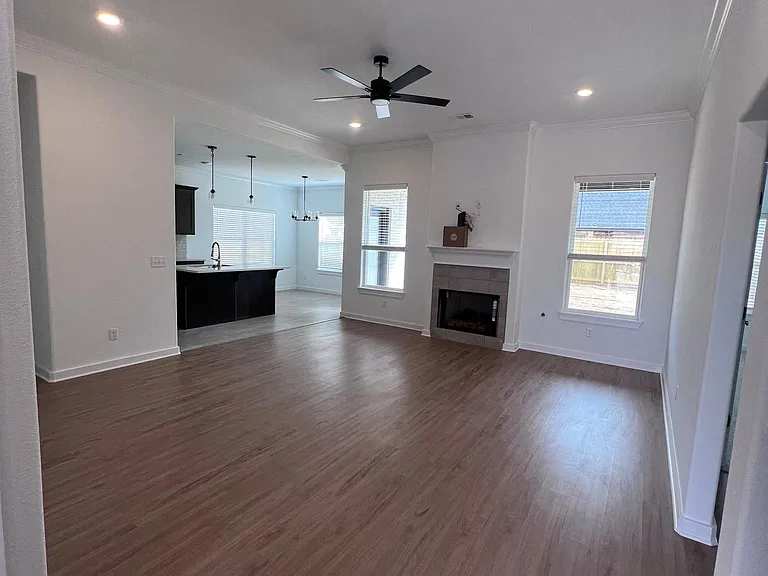 441 Willow Dr — Photo 13