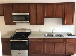 519 W 11th St APT 1, Merced, CA 95341