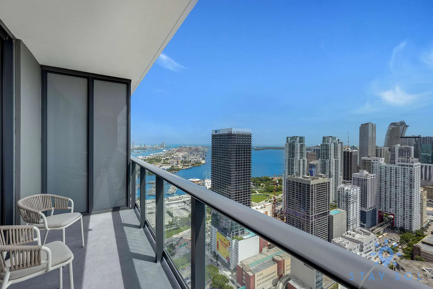1 bed, 1.0 bath, 645 sqft, $7,014 — Photo 4