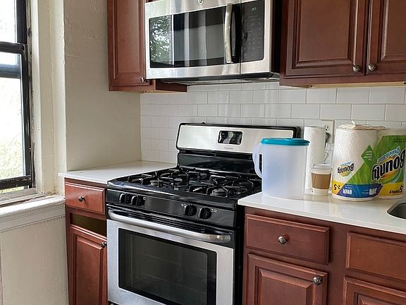 4th image of 55 Winthrop St APT 4J