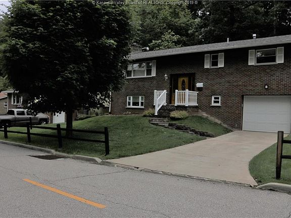 4th image of 1212 Village Dr