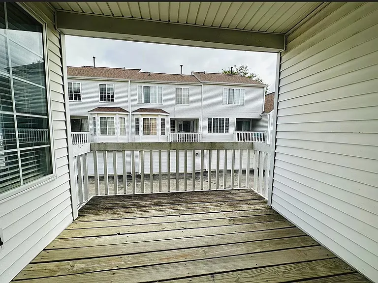 2249 Dawson Ln — Photo 8