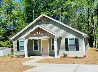 411 Hickory Ave, Sanford, NC 27332