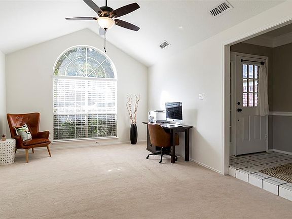 4th image of 4415 Asbury Dr