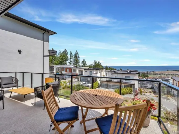 528 Delora Dr, Colwood, BC V9C 0M2
