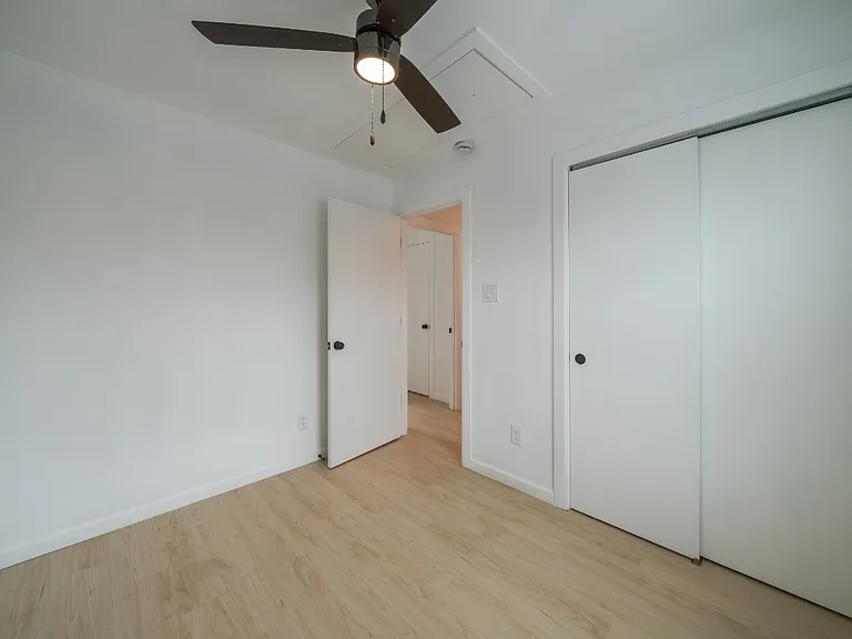 1005 Essex St #202 — Photo 10