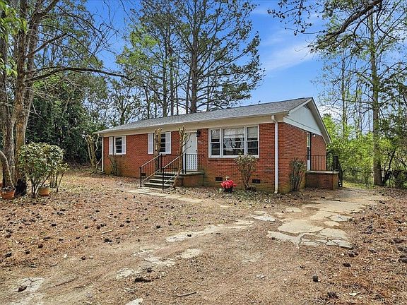 2nd image of 102 Abrams St