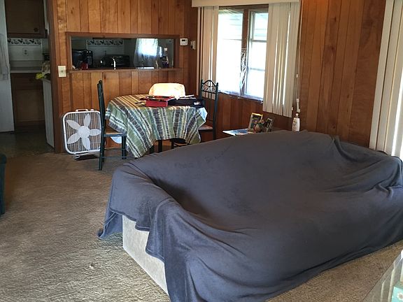 3rd image of 93 Cranberry Lake Blvd
