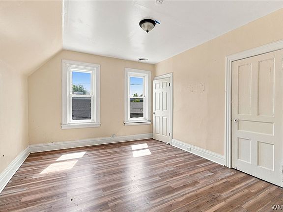 4th image of 46 Landon St