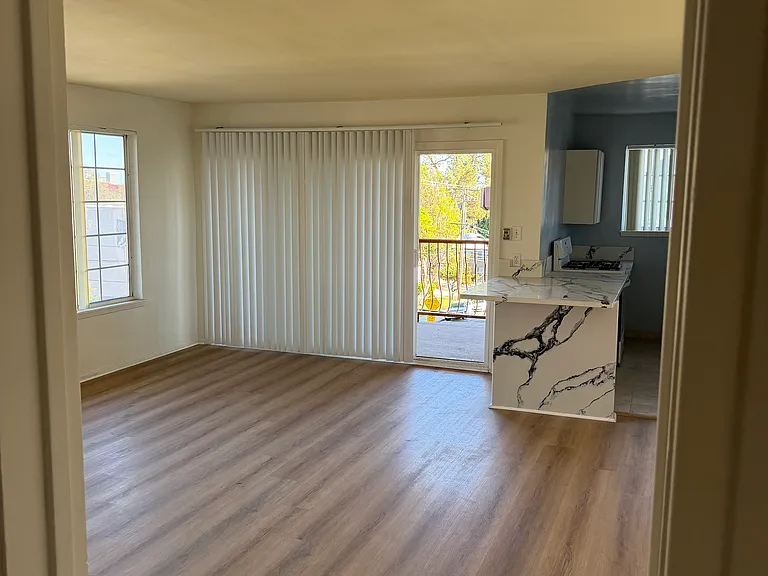 1001 Hammond St — Photo 15