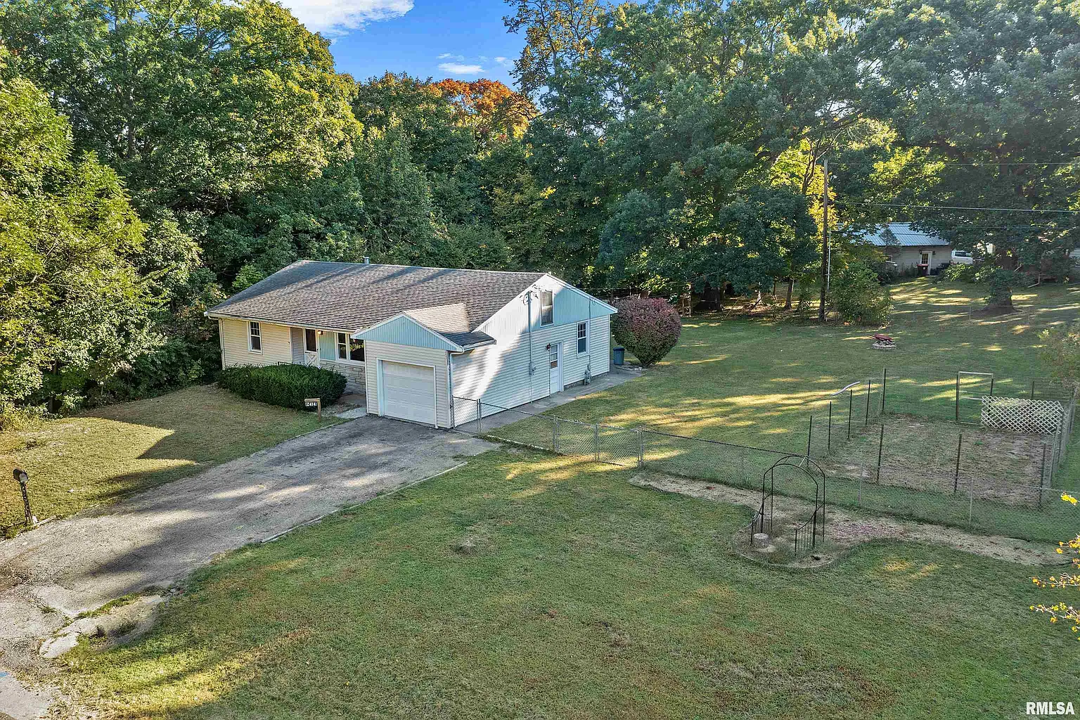 2414 N Northcrest Dr photo 1