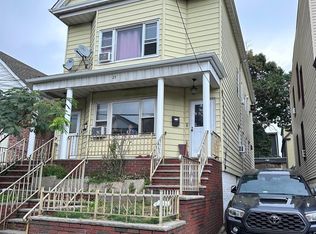 25 W 17th St, Bayonne, NJ 07002
