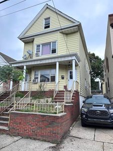 25 W 17th St, Bayonne, NJ, 07002