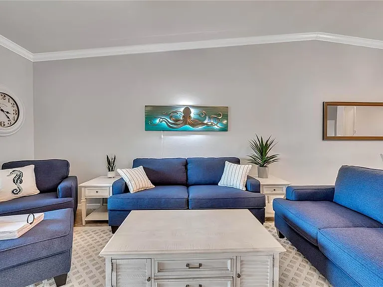 5577 Palmer Cir #201 — Photo 16