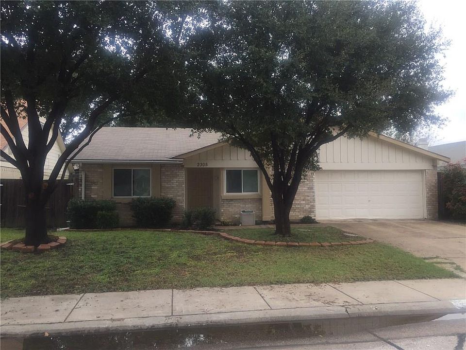 1st image of 2305 Versailles Dr