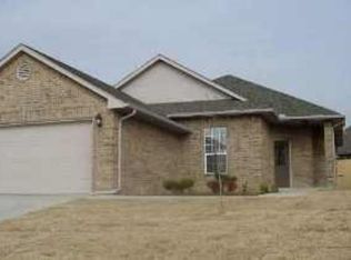17 NW 156th St, Edmond, OK 73013