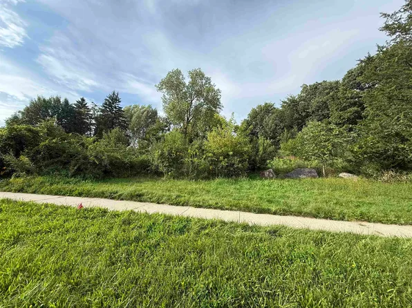 1480 Winnebago Cir, Baraboo, WI 53913