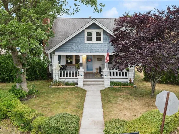 452 Forepeak Avenue, Beachwood, NJ 08722