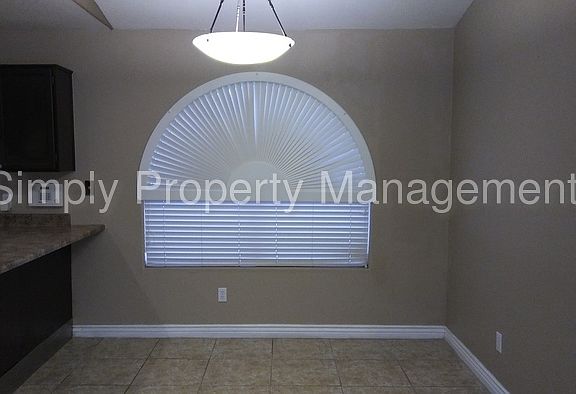 5th image of 8014 W Shaw Butte Dr