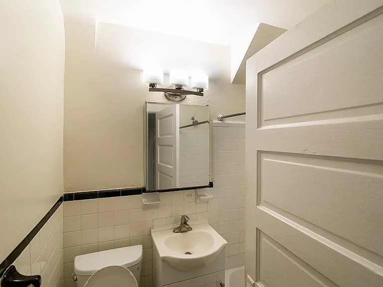 125 S 21st St #5F — Photo 8