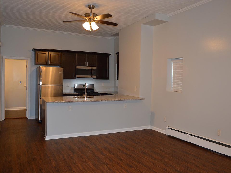 1st image of 29 College St APT 1