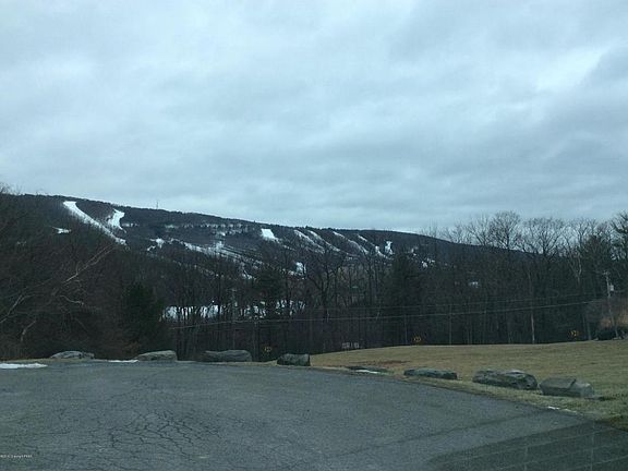 4th image of 45 Mountainview Dr