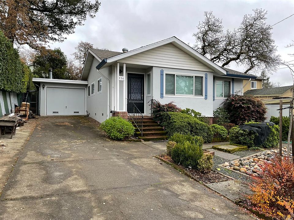 1st image of 736 E Thomson Ave