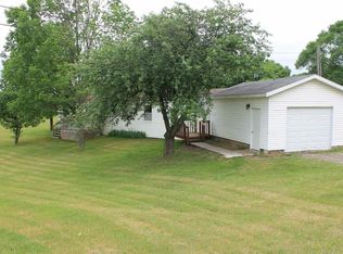 1402 W 18th Rd, Mesick, MI 49668