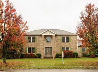124 Stonebridge Dr, Oakdale, PA