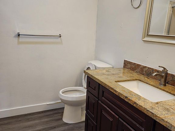 5th image of 1236 Quincy Dr APT 4