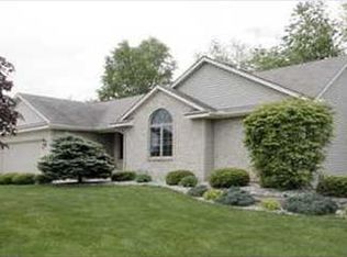 5481 Fieldstone Dr SW, Wyoming, MI 49418