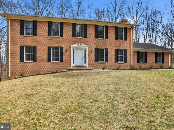 14424 Dove Ln, Leesburg, VA 20176