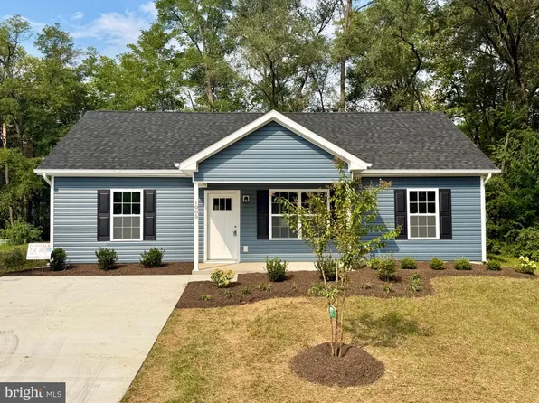 1005 Texas St, Martinsburg, WV 25401