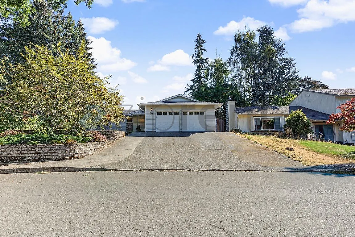 4 bed, 1800 sqft, $3,500 — Photo 1