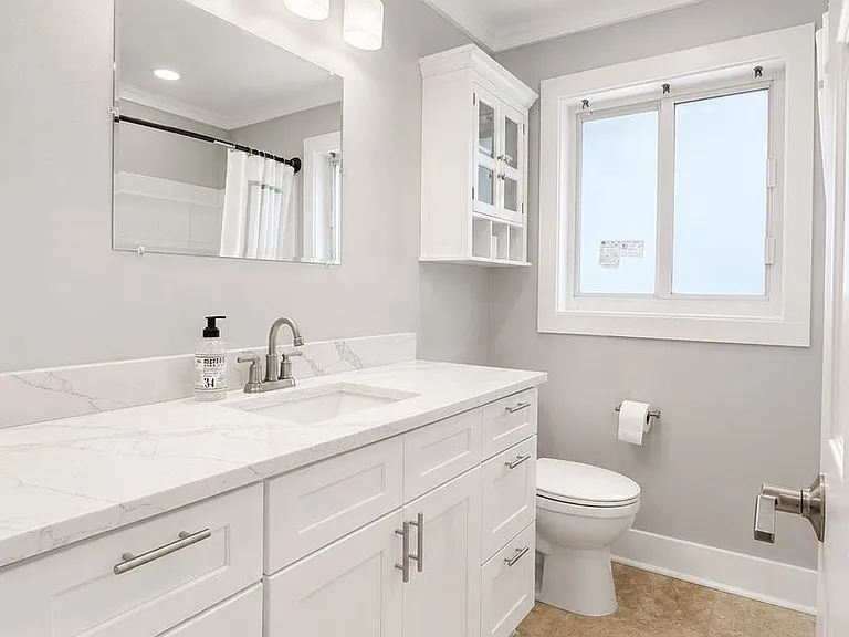 912 Dolphin Dr — Photo 6