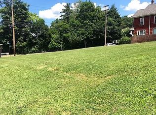 707 15th St, Franklin, PA 16323