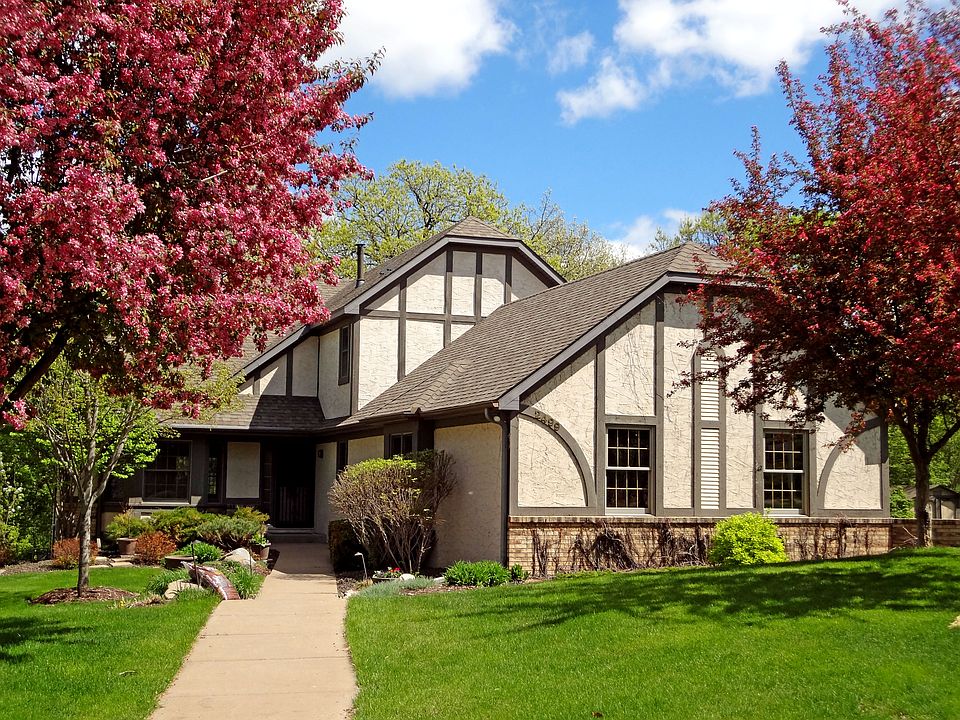 1st image of 2499 Hillwood Dr E