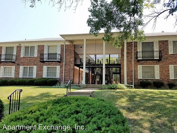 2nd image of 607 Thunderbird Ct APT 3B