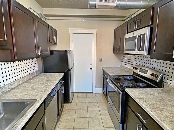 4th image of 2243 Jones St #2243205