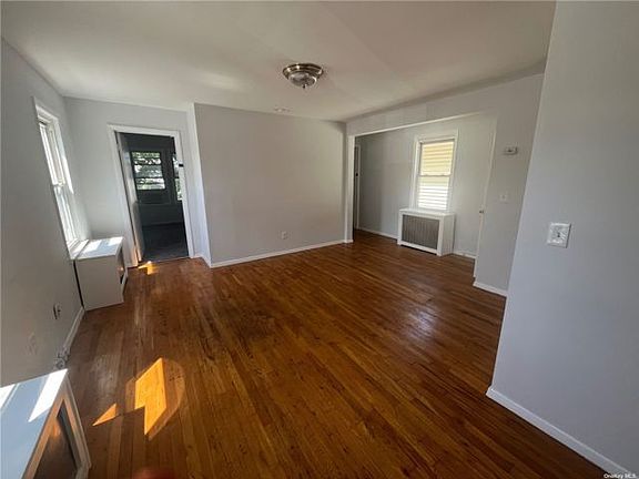 3rd image of 108 Audrey Ave