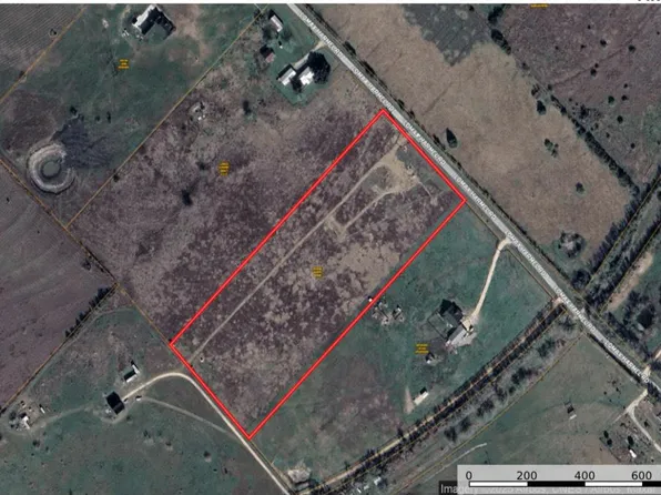 1079 Lomax Harmel Rd, Burton, TX 77835