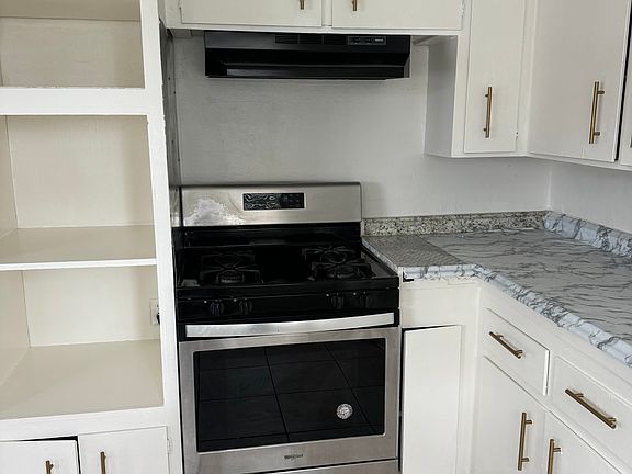 4th image of 851 W 169th St #3