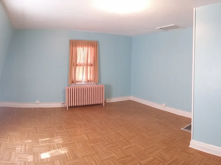 410 Dorrance St — Photo 5