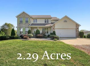 4962 Smith Dr, Edwardsville, IL 62025