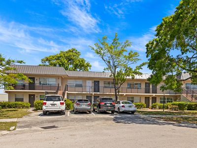 300 NW 30th Court #202, Pompano Beach, FL, 33064
