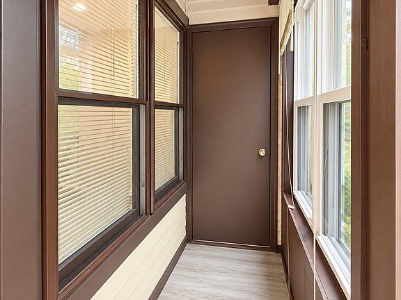 3rd image of 15 Heather Ct